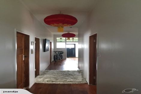 Photo of property in 137 Onepu Road, Lyall Bay, Wellington, 6022