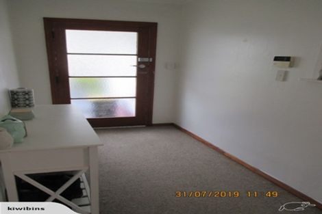 Photo of property in 90 Kenmore Street, Newlands, Wellington, 6037