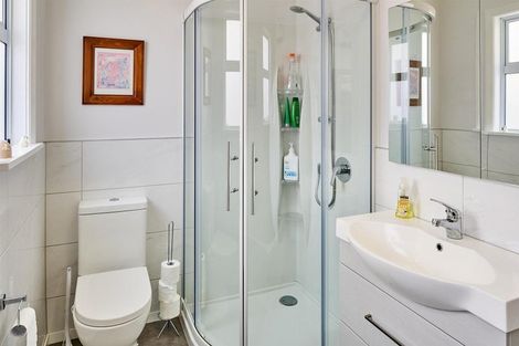 Photo of property in 5 Mahoe Street, Tawa, Wellington, 5028