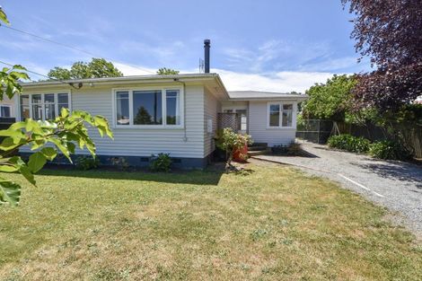 Photo of property in 15 Moreton Road, Carterton, 5713