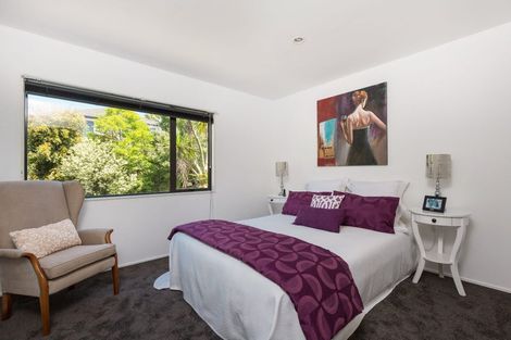 Photo of property in 9/44 Fields Parade, Oteha, Auckland, 0632