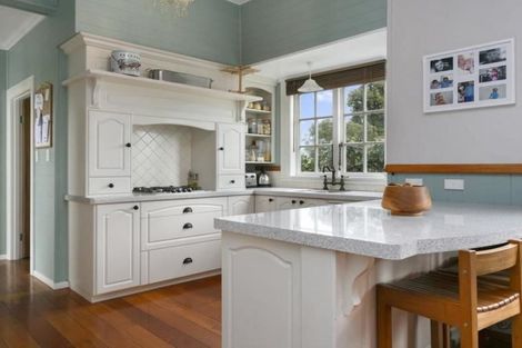 Photo of property in 27 Princes Street, Cambridge, 3434