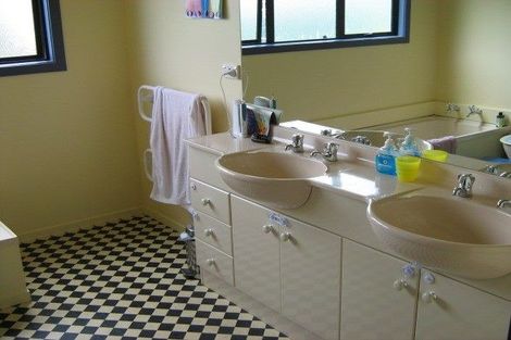 Photo of property in 31u1 Volga Street, Island Bay, Wellington, 6023