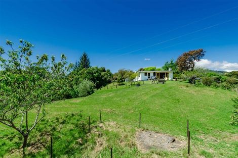 Photo of property in 112 Ngarara Road, Waikanae, 5036