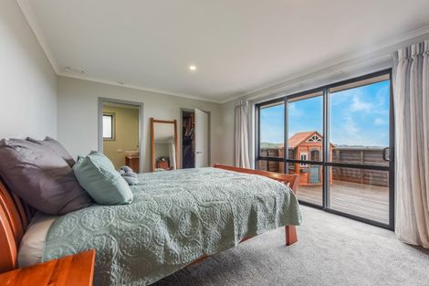 Photo of property in 20 Katania Heights, Brightwater, 7022