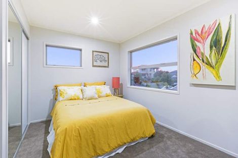 Photo of property in 34 Kokako Rise, Papakura, 2110