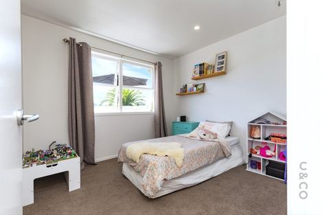 Photo of property in 28 Queen Street, Riverhead, 0820