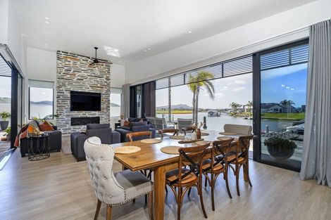 Photo of property in 11 Awatea Drive, Whitianga, 3510