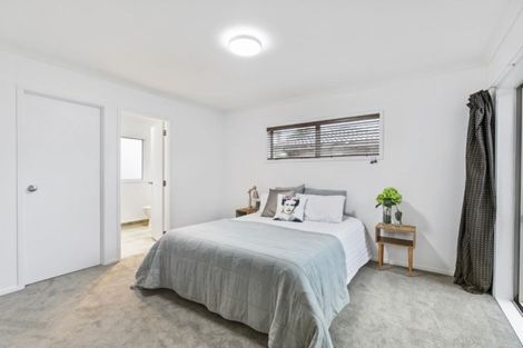 Photo of property in 52 Totara Views Drive, Red Beach, 0932