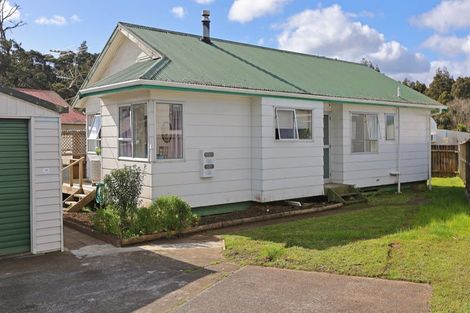 Photo of property in 51 Border Road, Henderson, Auckland, 0612