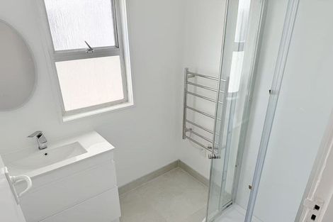 Photo of property in 4 Ramsgate Terrace, Mairangi Bay, Auckland, 0630