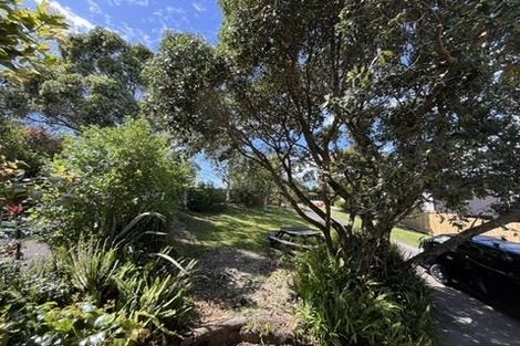 Photo of property in 25 Geoffrey Road, Torbay, Auckland, 0630
