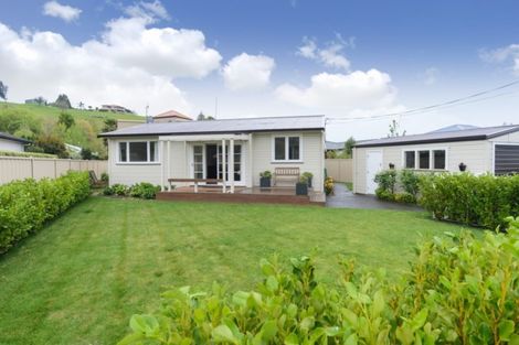 Photo of property in 17 Golding Road, Taradale, Napier, 4112