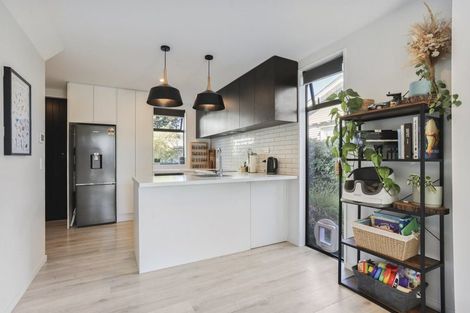 Photo of property in 1/8 New Brighton Road, Shirley, Christchurch, 8061