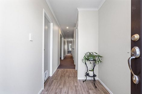 Photo of property in 5 Ara Kahika Lane, One Tree Point, 0118