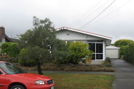 Photo of property in 18a Coopers Road, Dallington, Christchurch, 8061