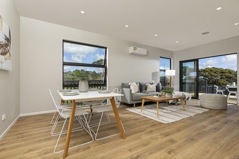 Photo of property in 36 Taiororua Avenue, Massey, Auckland, 0614