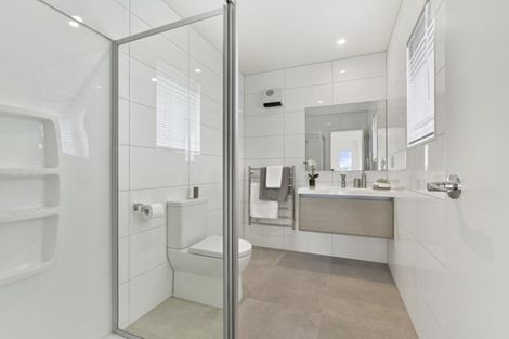Photo of property in 18 Orford Lane, Takanini, 2112
