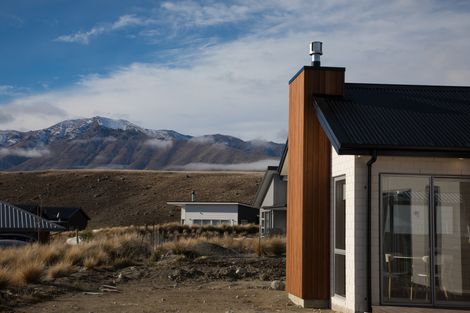 Photo of property in 25 Mistake Drive, Lake Tekapo, 7999
