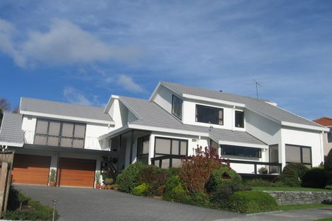 Photo of property in 4 Molyneux Close, Whitby, Porirua, 5024