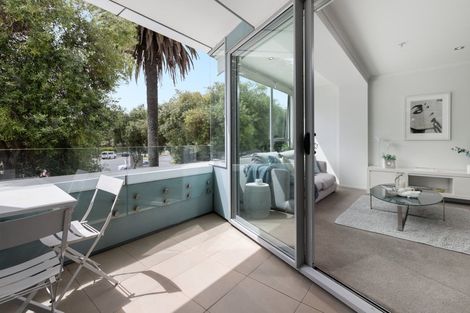 Photo of property in 102/332 Maunganui Road, Mount Maunganui, 3116