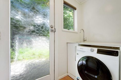 Photo of property in 1/66 Manuka Road, Glenfield, Auckland, 0629