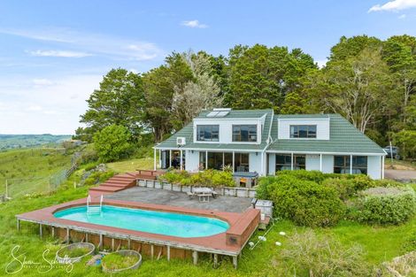 Photo of property in 338 Wairere Road, Waitakere, Henderson, 0782