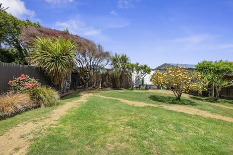 Photo of property in 32a Simons Street, Moturoa, New Plymouth, 4310
