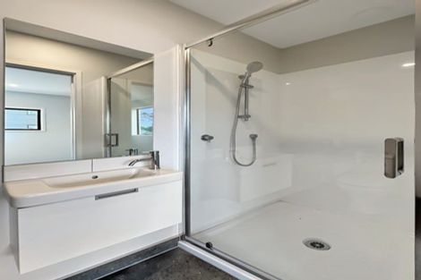 Photo of property in 10 Whati Lane, Henderson, Auckland, 0612