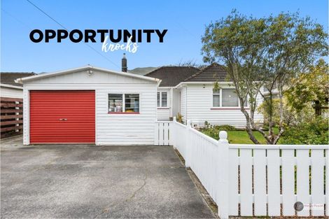 Photo of property in 51 Dover Road, Wainuiomata, Lower Hutt, 5014