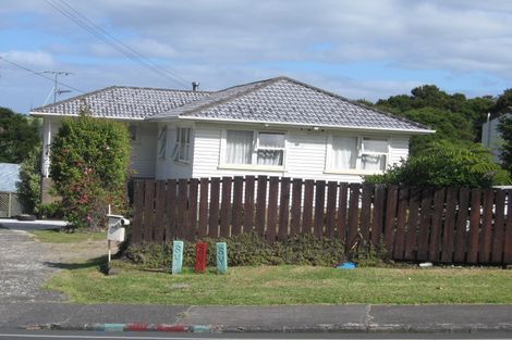Photo of property in 1/40 Manuka Road, Glenfield, Auckland, 0629