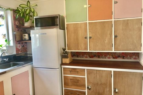 Photo of property in 16 Chrystal Street, Foxton Beach, Foxton, 4815