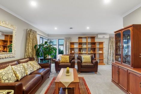 Photo of property in 323 Grenada Street, Papamoa Beach, Papamoa, 3118
