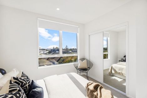 Photo of property in 11/2 Moor Avenue, Te Atatu Peninsula, Auckland, 0610