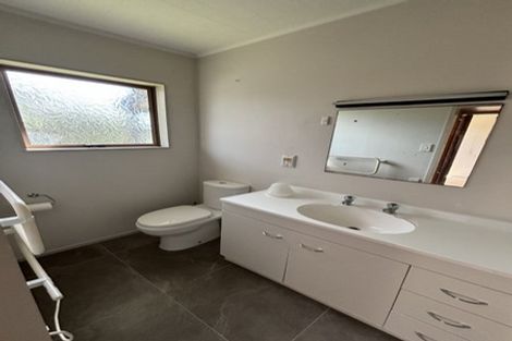 Photo of property in 35a Olive Terrace, Paraparaumu Beach, Paraparaumu, 5032