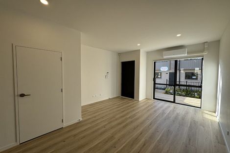 Photo of property in 7 Paetai Lane, Te Atatu Peninsula, Auckland, 0610