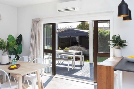 Photo of property in 82 Simeon Street, Spreydon, Christchurch, 8024