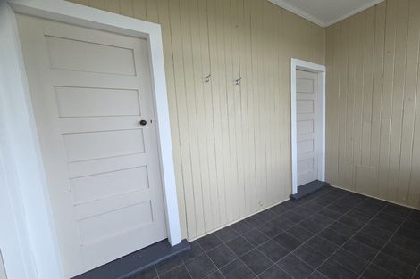 Photo of property in 35 Factory Road, Paretai, Balclutha, 9271