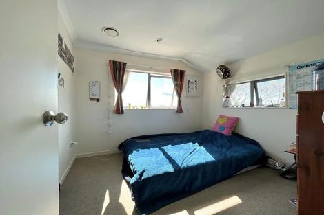 Photo of property in 1/41 Butley Drive, Farm Cove, Auckland, 2012