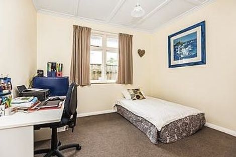 Photo of property in 10 Retter Street, Paparangi, Wellington, 6037