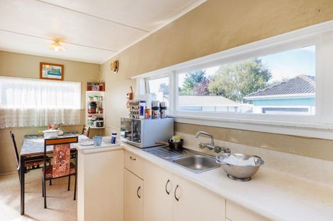 Photo of property in 11 Hannan Street, Levin, 5510