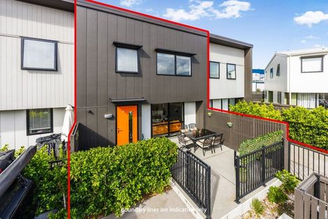 Photo of property in 29 Cessna Crescent, Mangere, Auckland, 2022