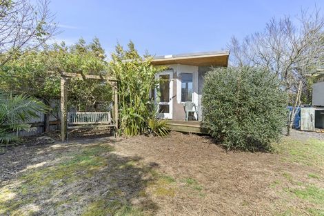 Photo of property in 71 Mountain Road, Sentry Hill, New Plymouth, 4373