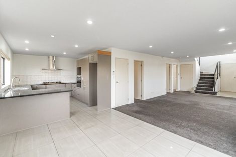 Photo of property in 37 Kestev Drive, Flat Bush, Auckland, 2016