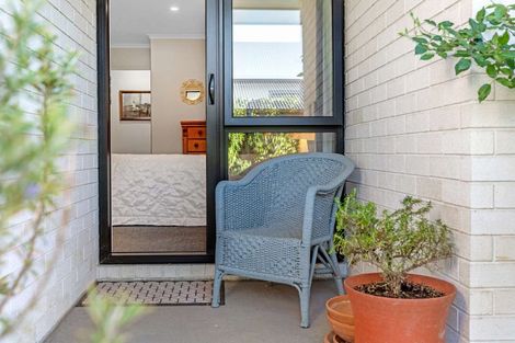 Photo of property in 27 Katrine Drive, Marshland, Christchurch, 8083