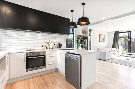 Photo of property in 1/8 New Brighton Road, Shirley, Christchurch, 8061