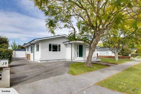 Photo of property in 18 Golding Road, Taradale, Napier, 4112