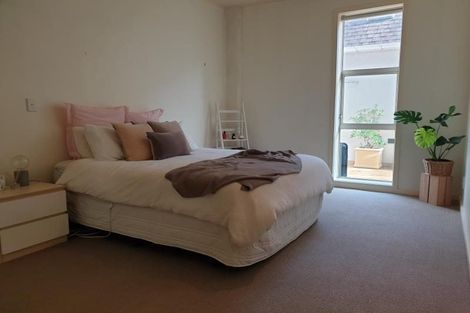 Photo of property in 37u2 Majoribanks Street, Mount Victoria, Wellington, 6011