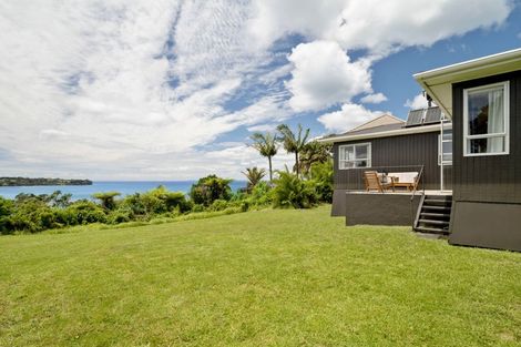 Photo of property in 97 Tiri Road, Tindalls Beach, Whangaparaoa, 0930