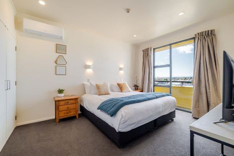 Photo of property in 3/6p Queen Street, Palmerston North, 4410